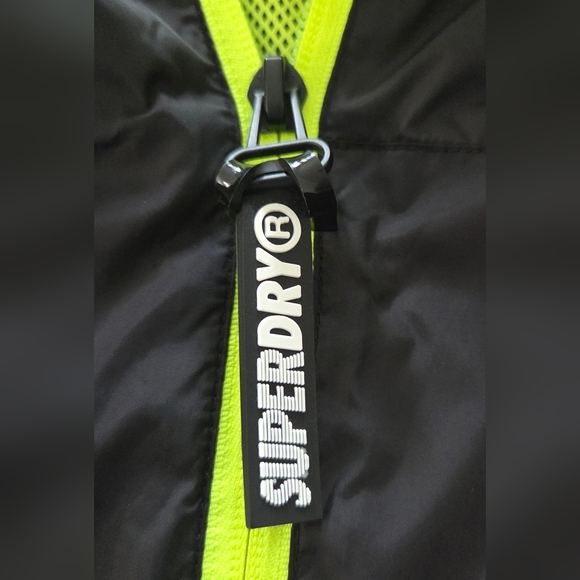 SUPERDRY JAPAN EDITION CAGOULE WINDBREAKER. - Picture 7 of 9